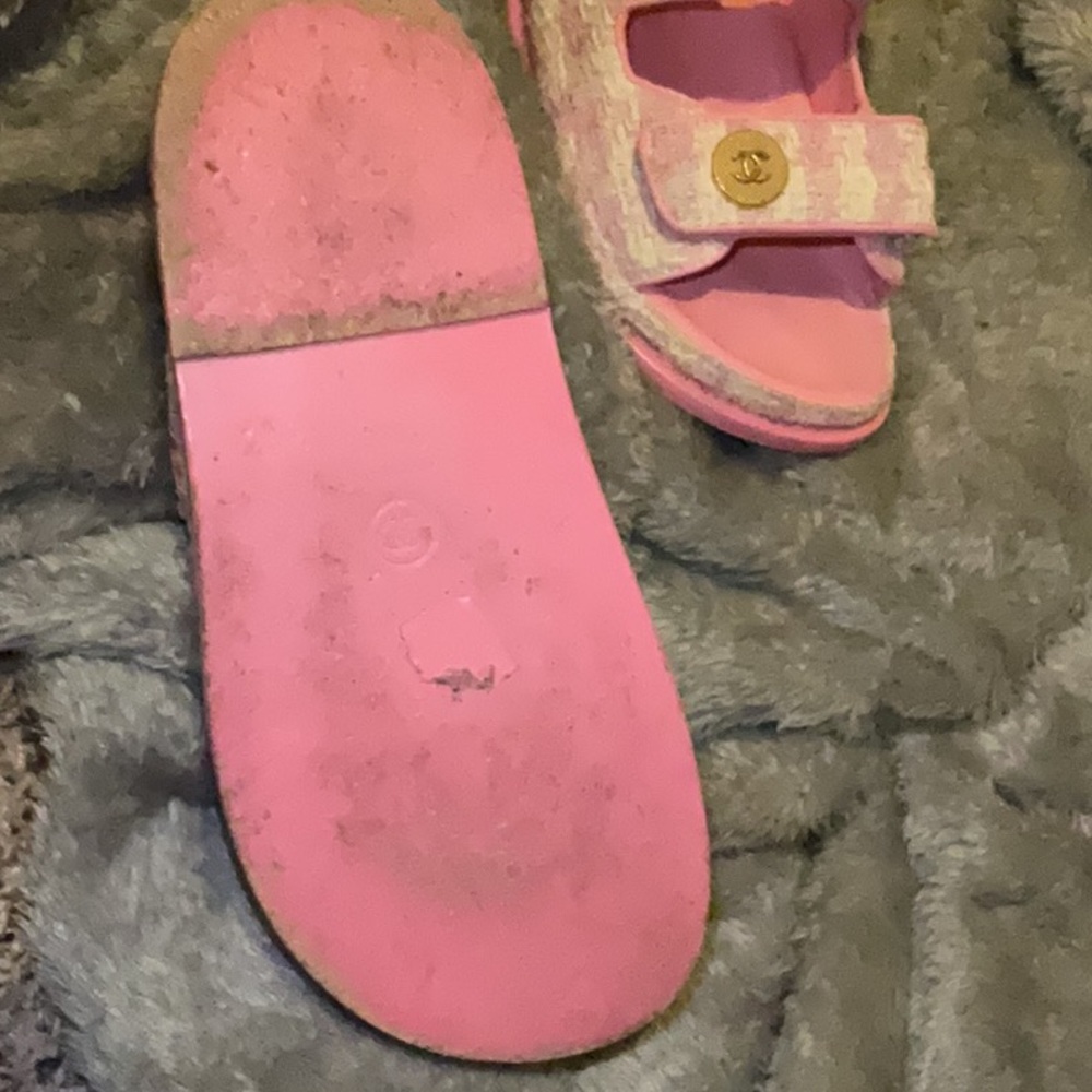 Chanel Pink Tweed Sandals - Picture 4 of 5